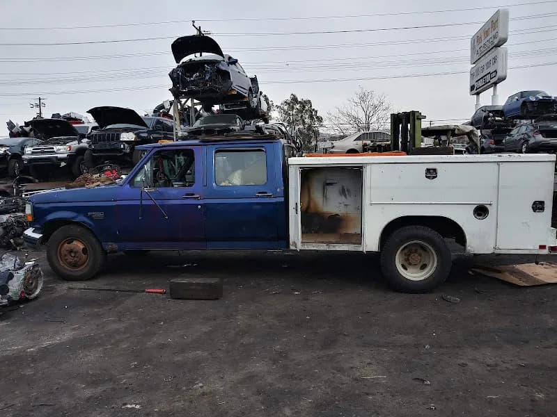 Junior's Auto Parts & Salvage