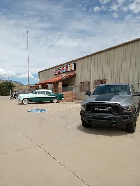 M & R Auto Dismantlers