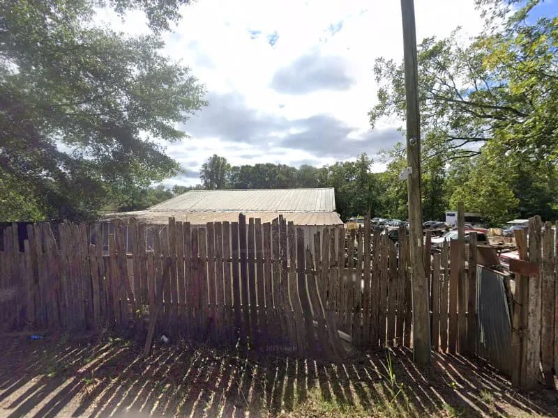 Riverside Junkyard