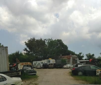 Bennie Junk Yard