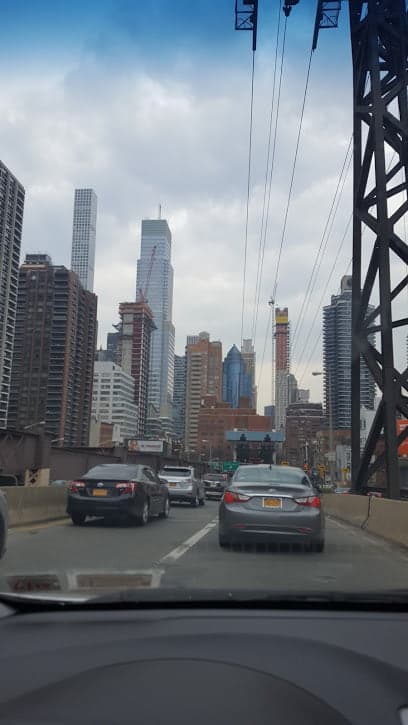 Hunts Point Auto Service Center