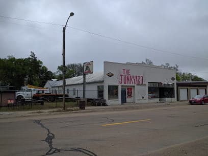 Junkyard Bar
