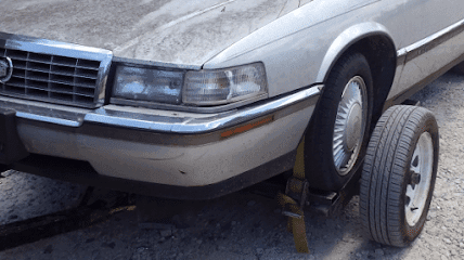 We buy junk cars, cash for car buyer