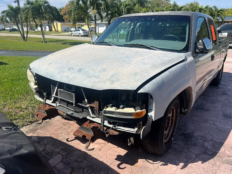 Lauderhill junk cars pay&tow