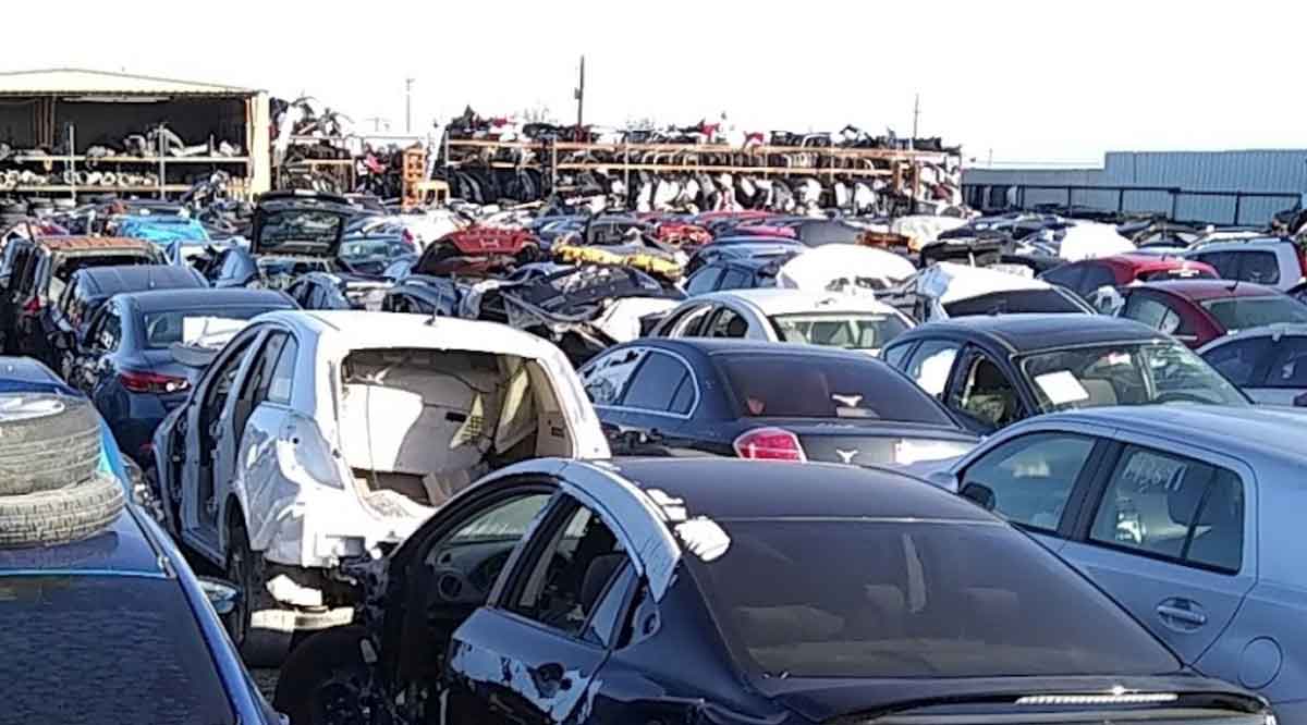 Guide to Finding Junkyards Near You - How to locate and evaluate junkyards.