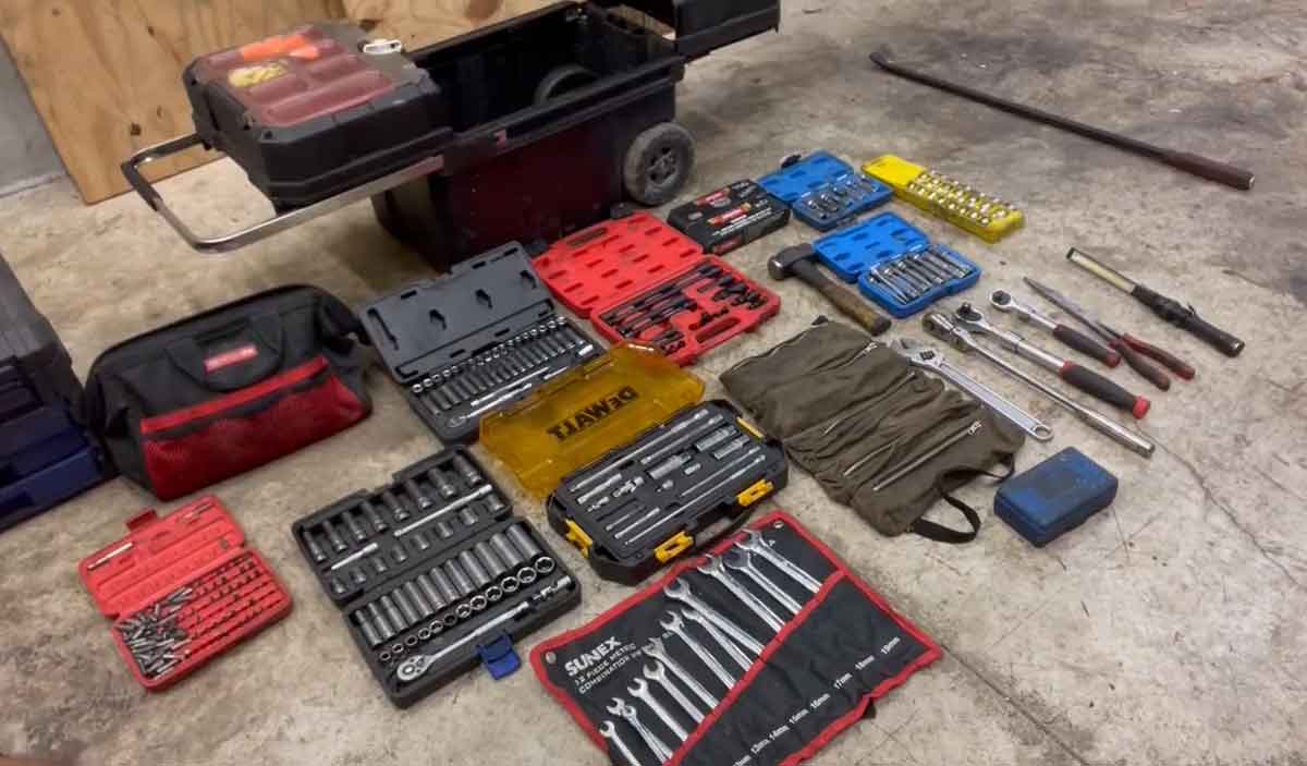 What to Bring to a Junkyard - Recommended Tools and Protective Gear