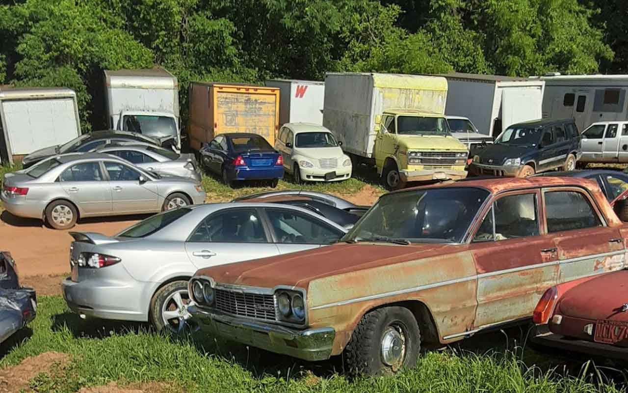 E & J Auto Salvage